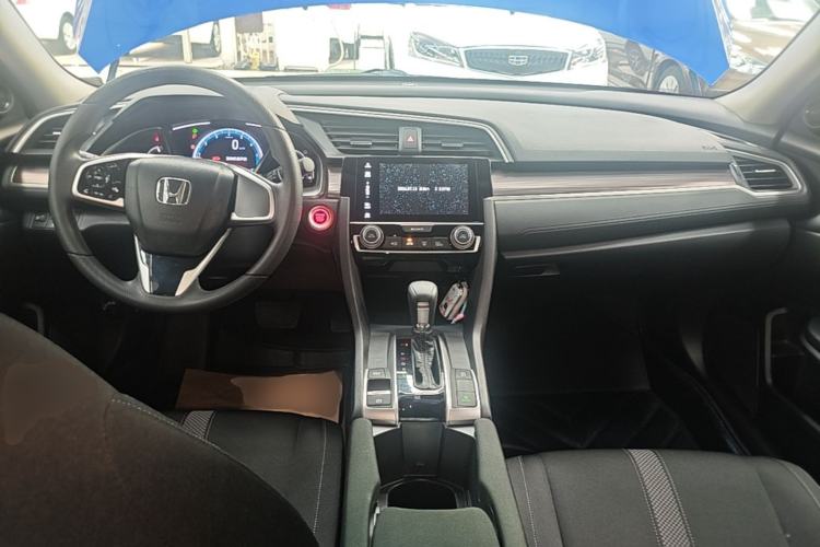 Used Honda Civic 2019 220TURBO CVT Dynamic Edition China VI Center Console