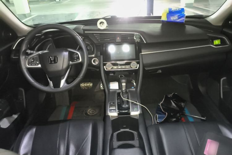 Used Honda Civic 2019 220TURBO CVT Dynamic Edition China VI Emission Standard Center Console