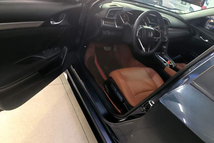Used Honda Civic 2019 220TURBO CVT Dynamic Edition China VI Emission Standard Driver Seat