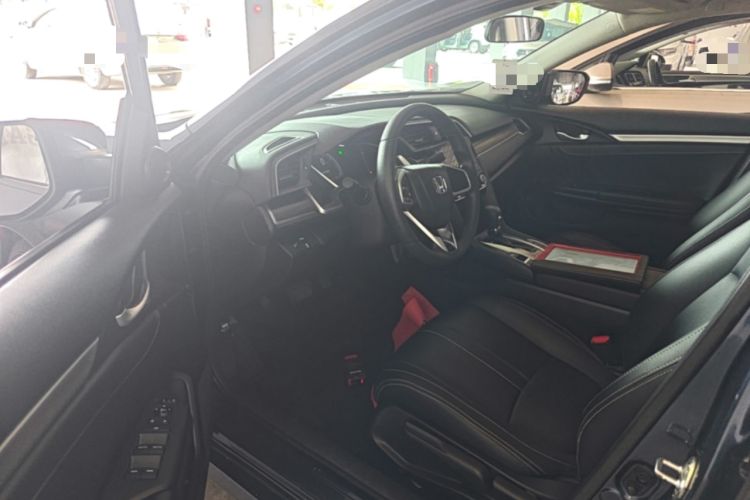 Used Honda Civic 2019 220TURBO CVT Dynamic Edition China VI Driver Seat