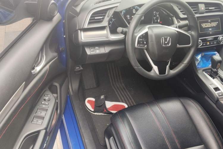 Used Honda Civic 2019 220TURBO CVT Dynamic Edition China VI Driver Seat