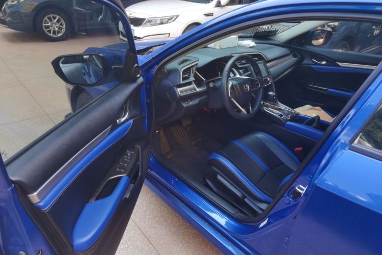 Used Honda Civic 2019 220TURBO CVT Dynamic Edition China VI Driver Seat