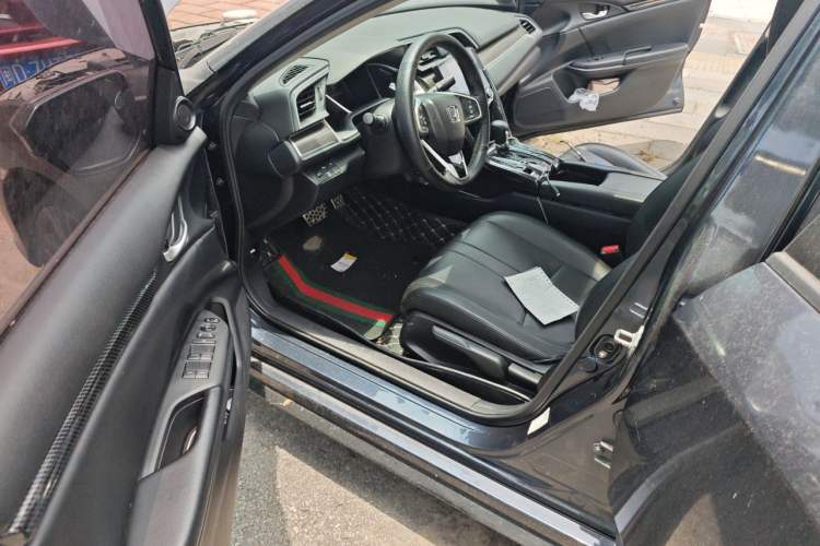 Used Honda Civic 2019 220TURBO CVT Dynamic Edition China VI Emission Standard Driver Seat