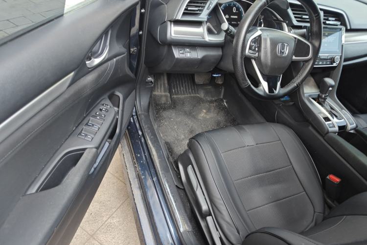 Used Honda Civic 2019 220TURBO CVT Dynamic Edition China VI Driver Seat