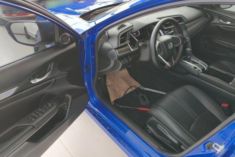 Used Honda Civic 2019 220TURBO CVT Dynamic Edition China VI Driver Seat