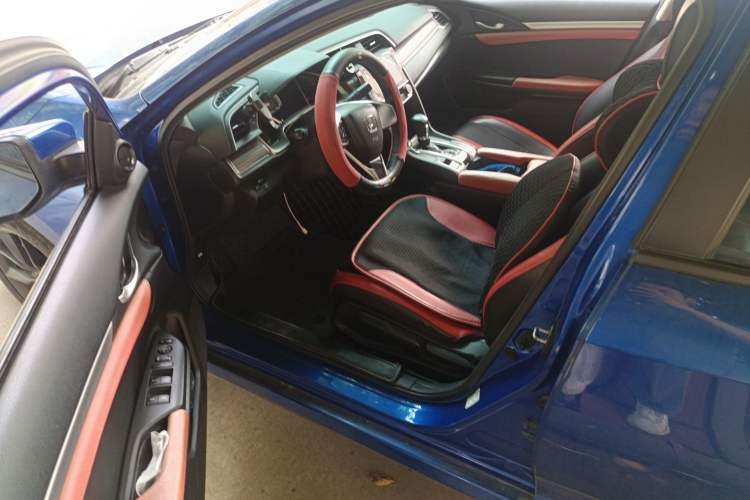 Used Honda Civic 2019 220TURBO CVT Dynamic Edition China VI Driver Seat