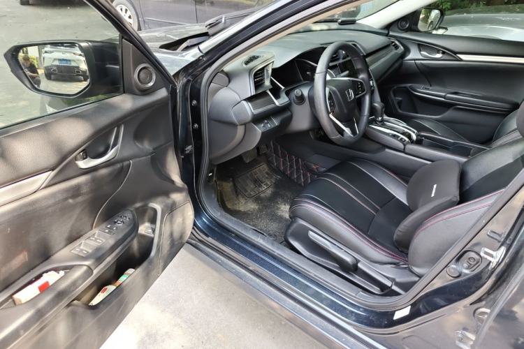 Used Honda Civic 2019 220TURBO CVT Dynamic Edition China VI Driver Seat