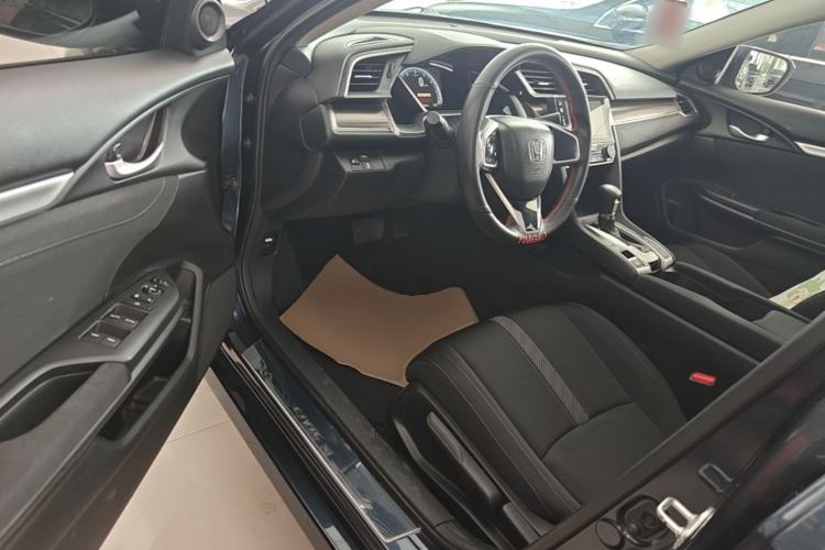Used Honda Civic 2019 220TURBO CVT Dynamic Edition China VI Driver Seat