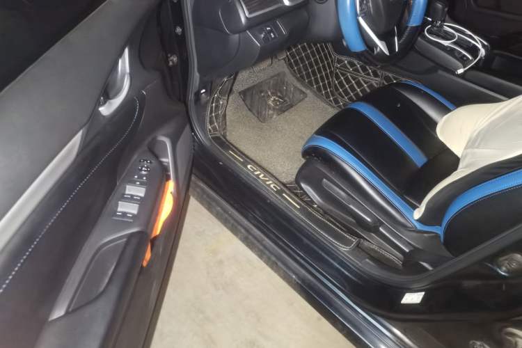 Used Honda Civic 2019 220TURBO CVT Dynamic Edition China VI Driver Seat