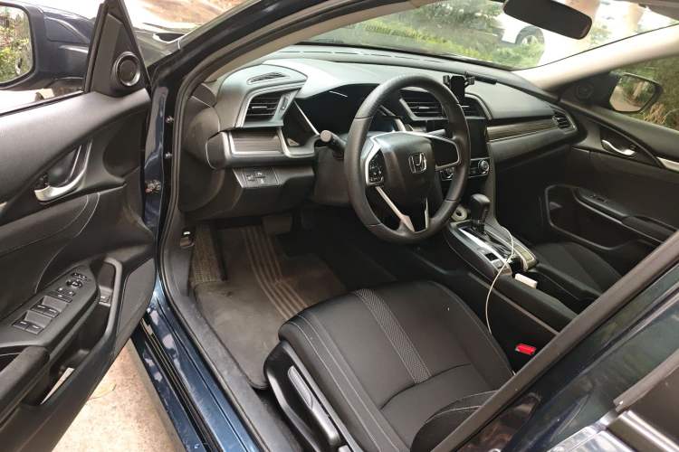 Used Honda Civic 2019 220TURBO CVT Dynamic Edition China VI Driver Seat
