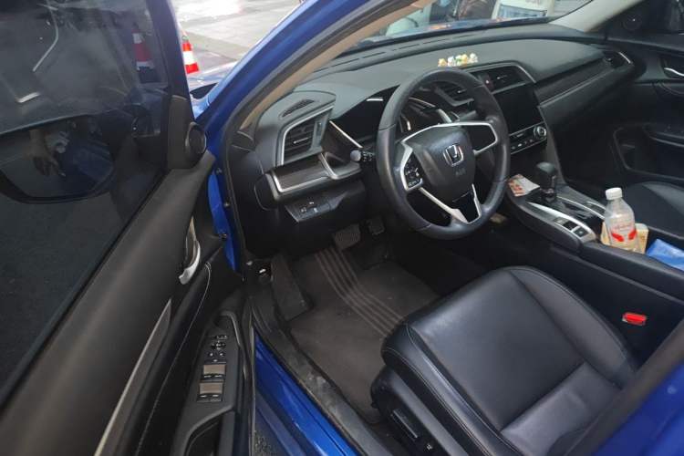 Used Honda Civic 2019 220TURBO CVT Dynamic Edition China VI Driver Seat