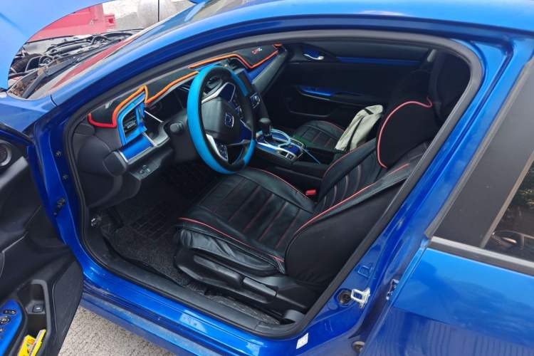 Used Honda Civic 2019 220TURBO CVT Dynamic Edition China VI Driver Seat