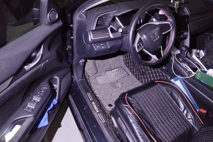 Used Honda Civic 2019 220TURBO CVT Dynamic Edition China VI Driver Seat
