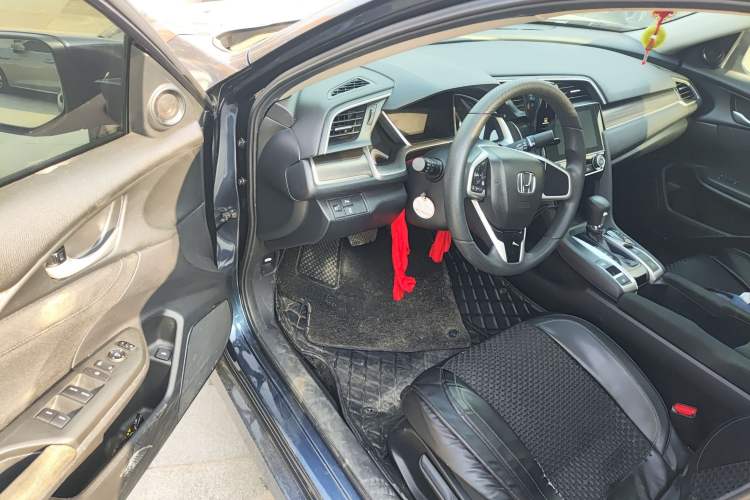 Used Honda Civic 2019 220TURBO CVT Dynamic Edition China VI Driver Seat