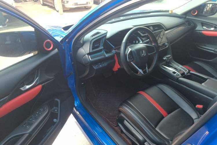 Used Honda Civic 2019 220TURBO CVT Dynamic Edition China VI Driver Seat
