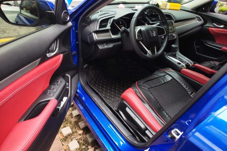 Used Honda Civic 2019 220TURBO CVT Dynamic Edition China VI Driver Seat