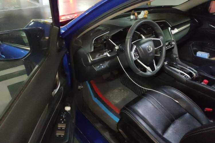 Used Honda Civic 2019 220TURBO CVT Dynamic Edition China VI Driver Seat