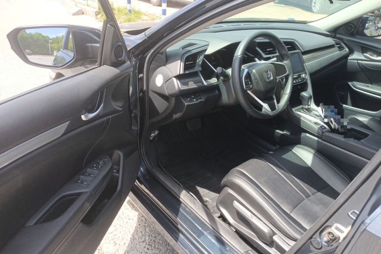 Used Honda Civic 2019 220TURBO CVT Dynamic Edition China VI Driver Seat