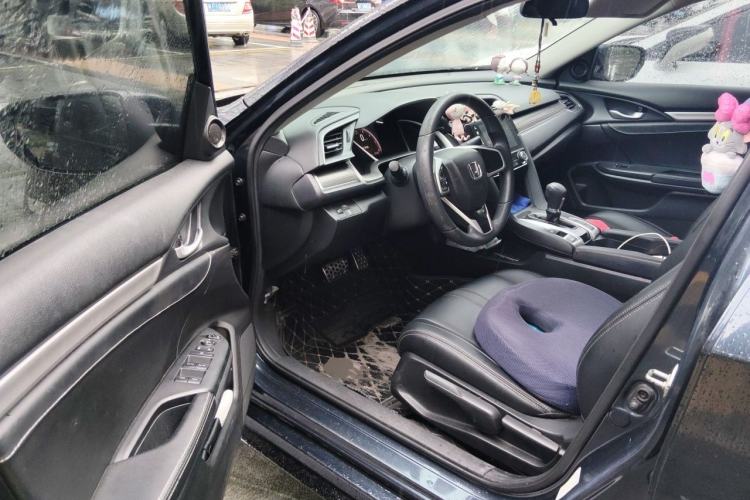 Used Honda Civic 2019 220TURBO CVT Dynamic Edition China VI Emission Standard Driver Seat