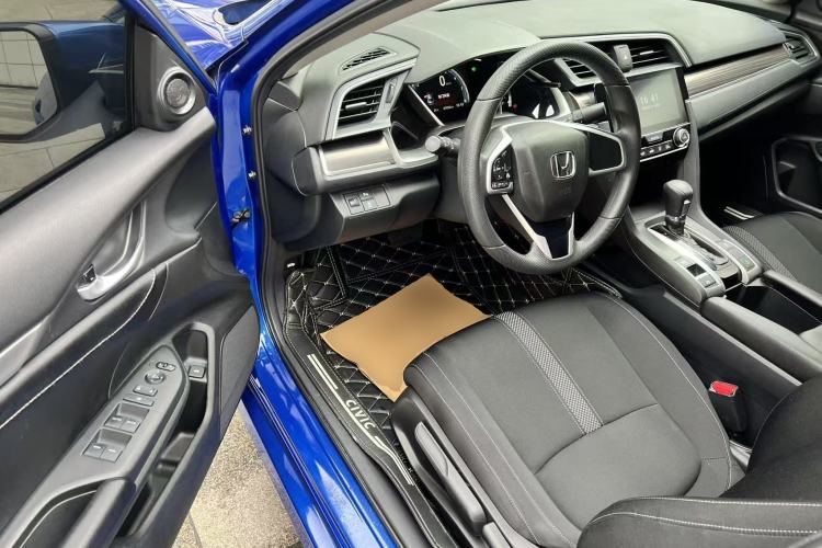 Used Honda Civic 2019 220TURBO CVT Dynamic Edition China VI Driver Seat