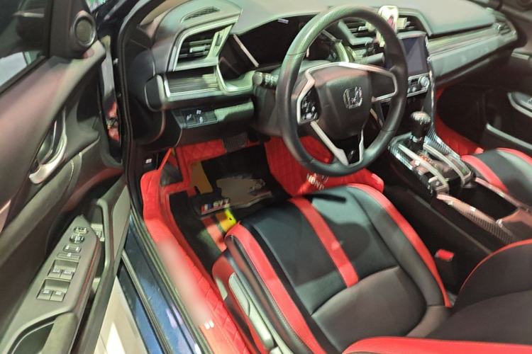 Used Honda Civic 2019 220TURBO CVT Dynamic Edition China VI Driver Seat
