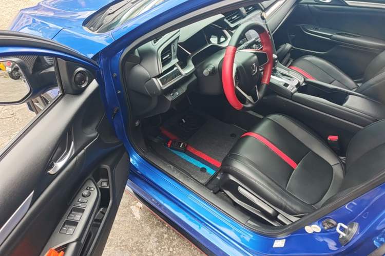 Used Honda Civic 2019 220TURBO CVT Dynamic Edition China V Driver Seat