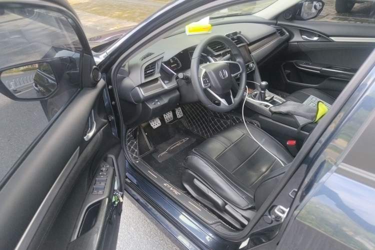 Used Honda Civic 2019 220TURBO Manual Jinkong Edition China VI Driver Seat