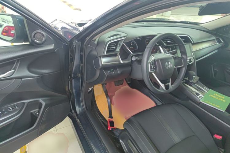 Used Honda Civic 2019 220TURBO CVT Dynamic Edition China VI Driver Seat