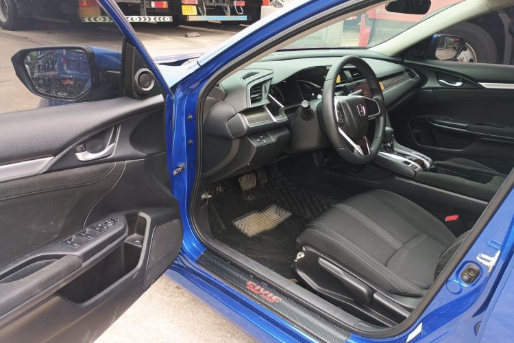 Used Honda Civic 2019 220TURBO CVT Dynamic Edition China VI Driver Seat