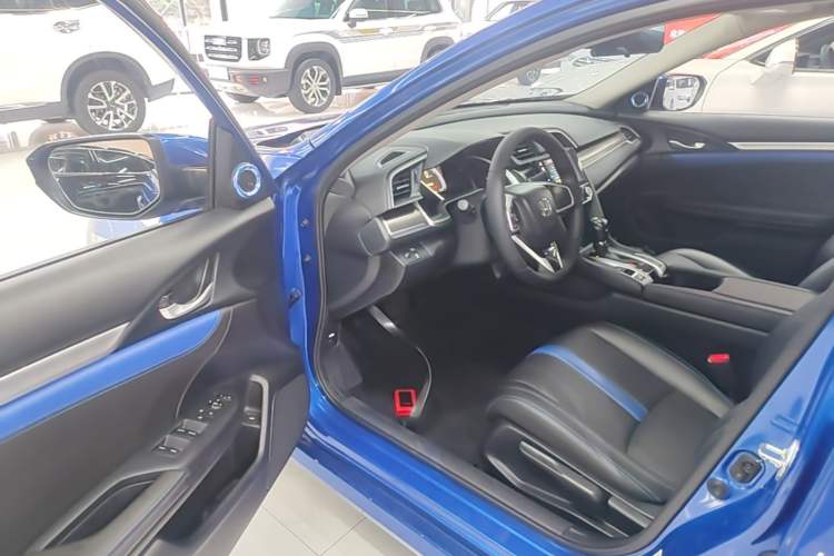 Used Honda Civic 2019 220TURBO CVT Dynamic Edition China VI Driver Seat