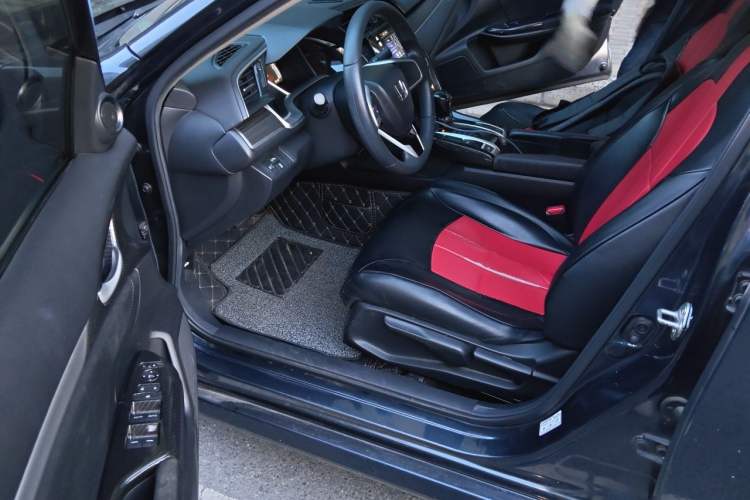 Used Honda Civic 2019 220TURBO CVT Dynamic Edition China V Driver Seat