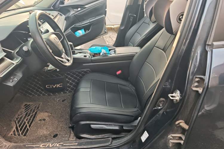 Used Honda Civic 2019 220TURBO CVT Dynamic Edition China VI Driver Seat