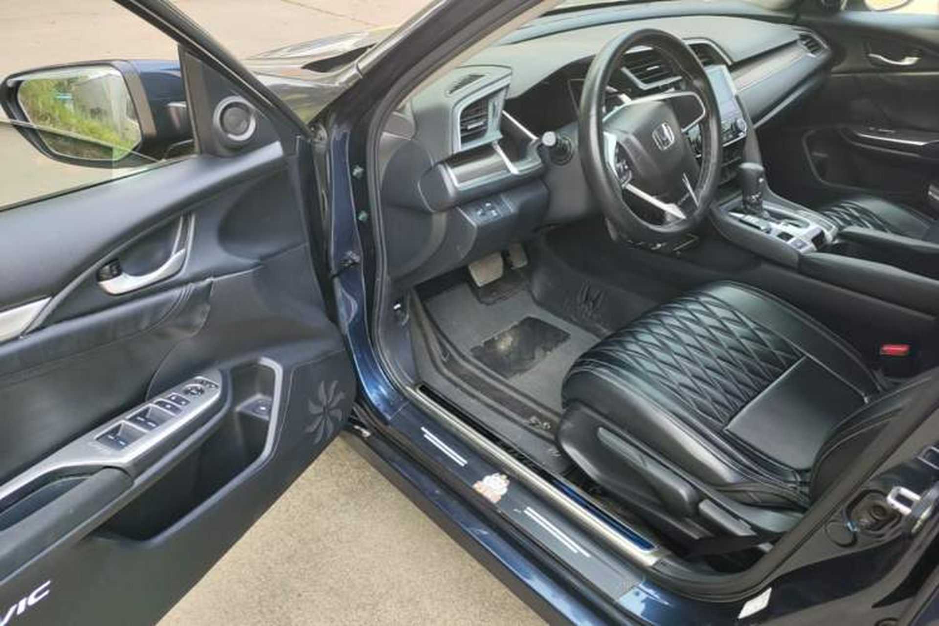 Used Honda Civic 2019 220TURBO CVT Dynamic Edition China VI Driver Seat
