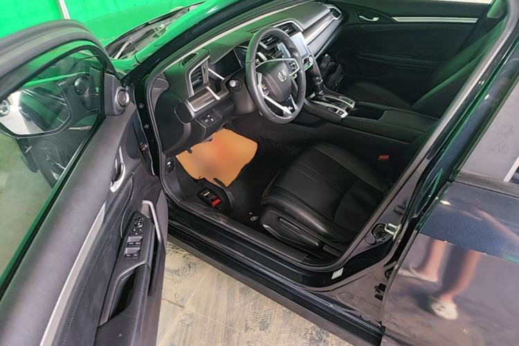 Used Honda Civic 2019 220TURBO CVT Dynamic Edition China VI Driver Seat