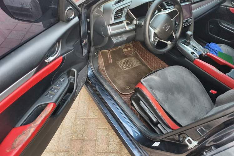 Used Honda Civic 2019 220TURBO CVT Dynamic Edition China VI Driver Seat