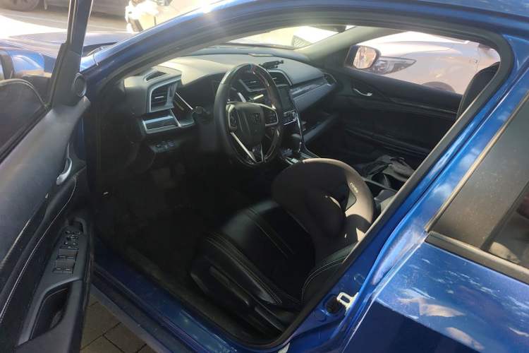 Used Honda Civic 2019 220TURBO CVT Dynamic Edition China VI Driver Seat