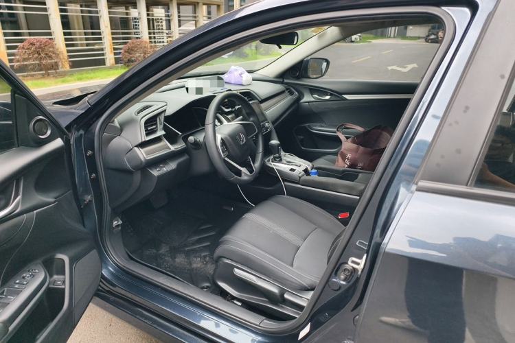 Used Honda Civic 2019 220TURBO CVT Dynamic Edition China VI Driver Seat