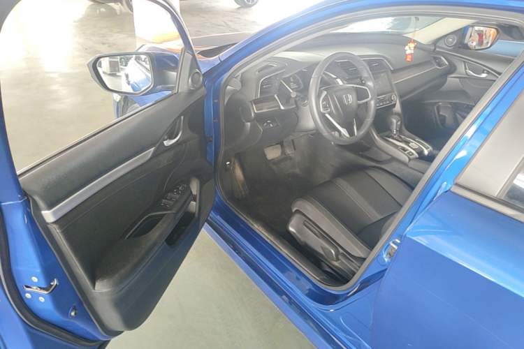 Used Honda Civic 2019 220TURBO CVT Dynamic Edition China VI Driver Seat
