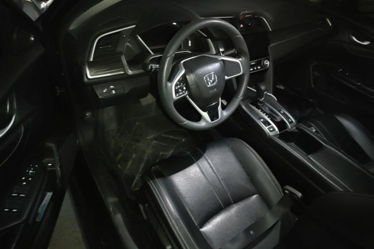 Used Honda Civic 2019 220TURBO CVT Dynamic Edition China VI Driver Seat