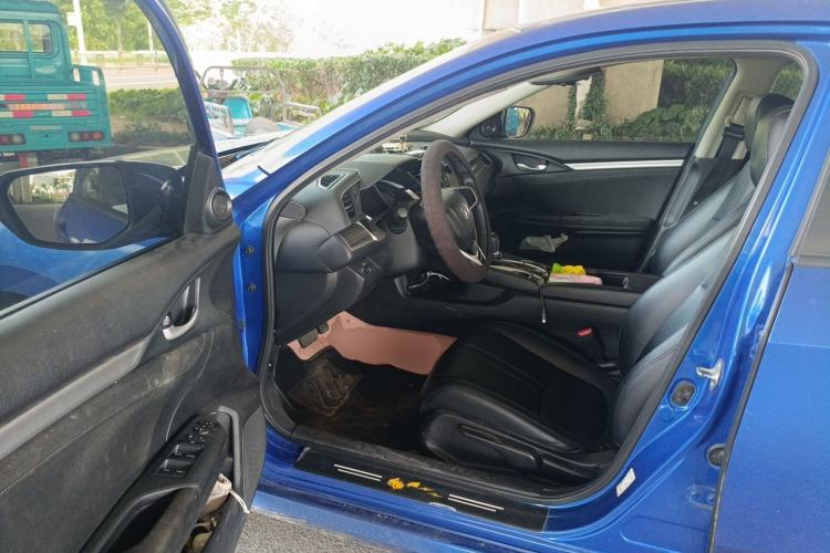 Used Honda Civic 2019 220TURBO CVT Dynamic Edition China VI Driver Seat