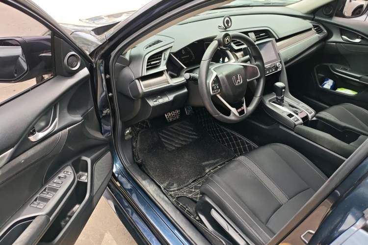Used Honda Civic 2019 220TURBO CVT Dynamic Edition China VI Emission Standard Driver Seat