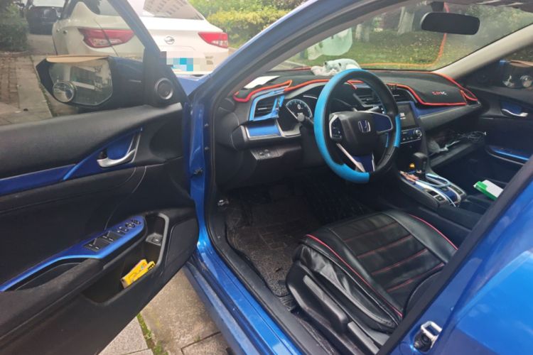 Used Honda Civic 2019 220TURBO CVT Dynamic Edition China VI Driver Seat