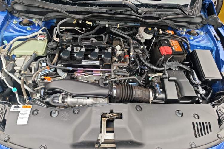 Used Honda Civic 2019 220TURBO CVT Dynamic Edition China VI Emission Standard Engine Bay