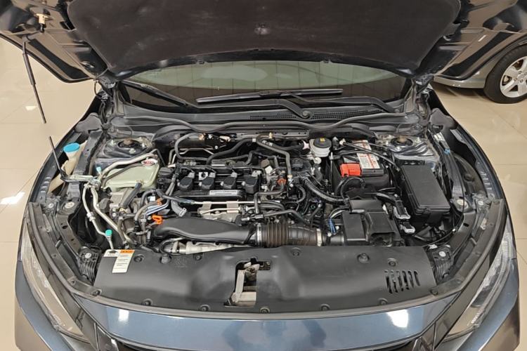 Used Honda Civic 2019 220TURBO CVT Power Edition China VI Emission Standard Engine Bay