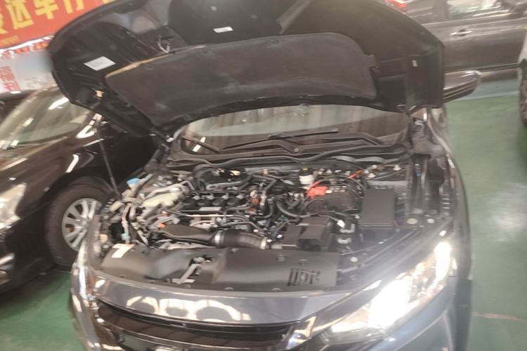 Used Honda Civic 2019 220TURBO CVT Dynamic Edition China VI Emission Standard Engine Bay