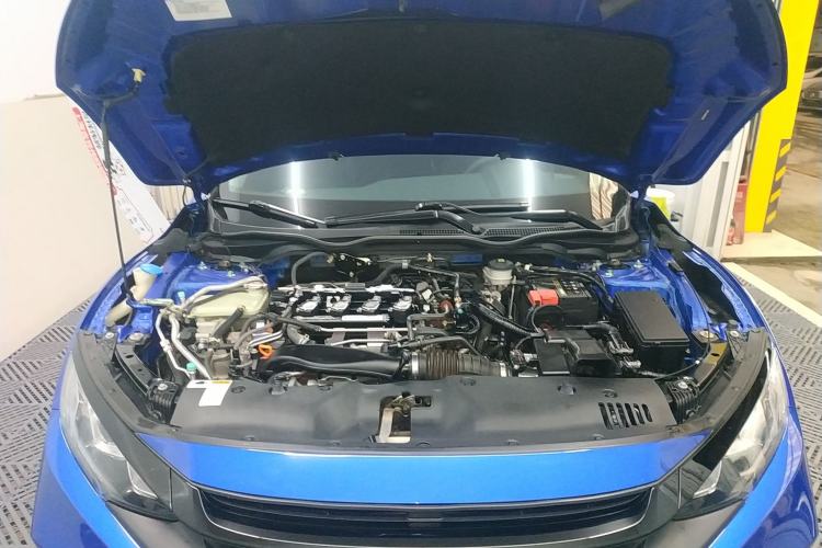 Used Honda Civic 2019 220TURBO CVT Dynamic Edition China VI Engine Bay