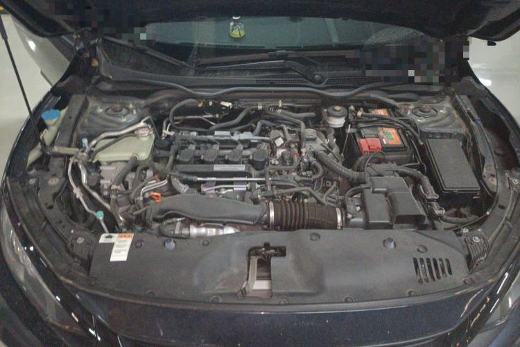 Used Honda Civic 2019 220TURBO CVT Power Edition China VI Emission Standard Engine Bay