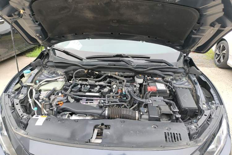 Used Honda Civic 2019 220TURBO CVT Dynamic Edition China VI Engine Bay