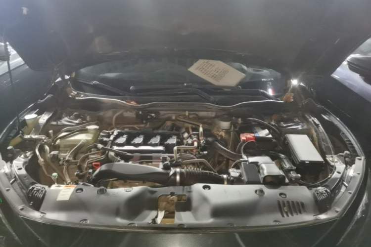 Used Honda Civic 2019 220TURBO CVT Power Edition China VI Emission Standard Engine Bay
