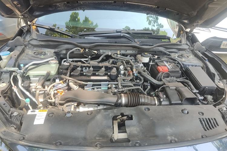 Used Honda Civic 2019 220TURBO CVT Dynamic Edition China VI Emission Standard Engine Bay